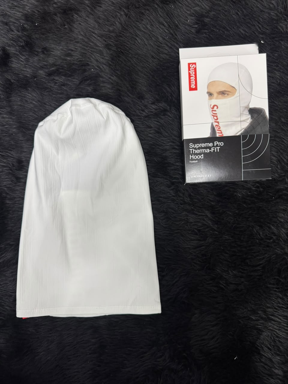 pasamontañas supreme blanco